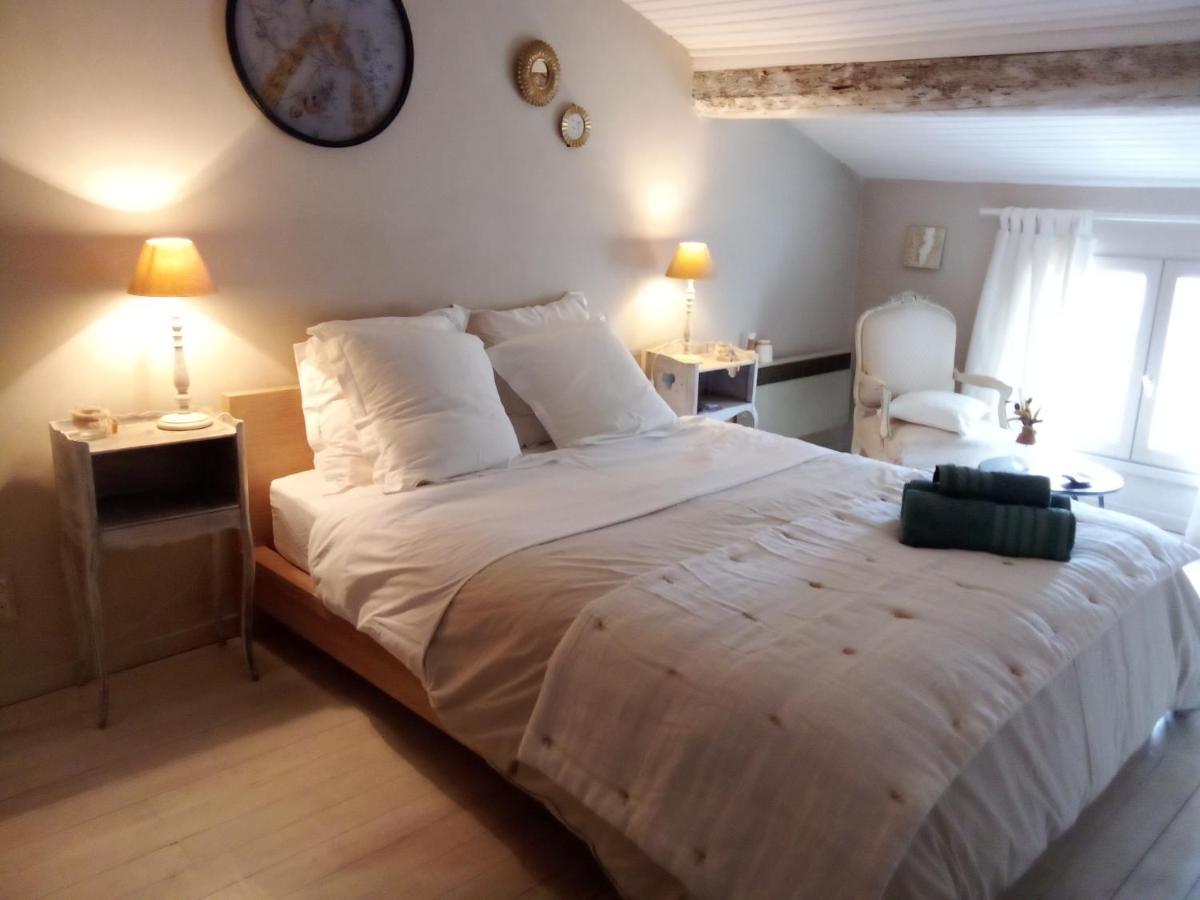 La Maison Perchee Эг-Морт Экстерьер фото